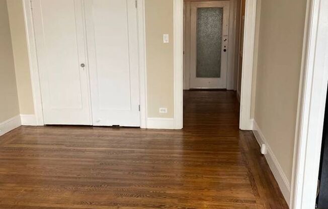 1229 Chestnut Street (204r)