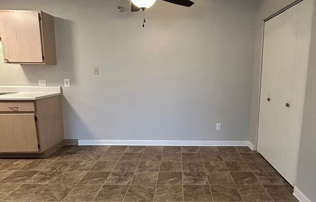 Quail Run Apts. (730 N. 18th Ave.)