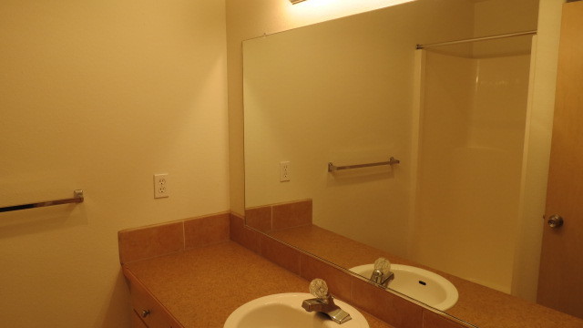 2 beds, 1 bath, 785 sqft, $1,495, Unit A5