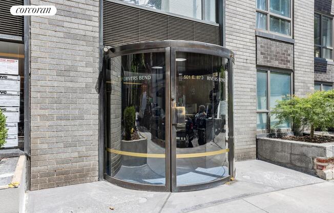 1 bed, 1 bath, $4,900, Unit 11D