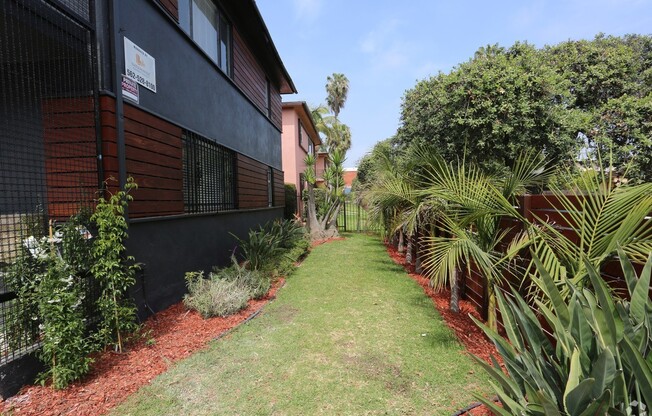 10227 S. 10th Ave.