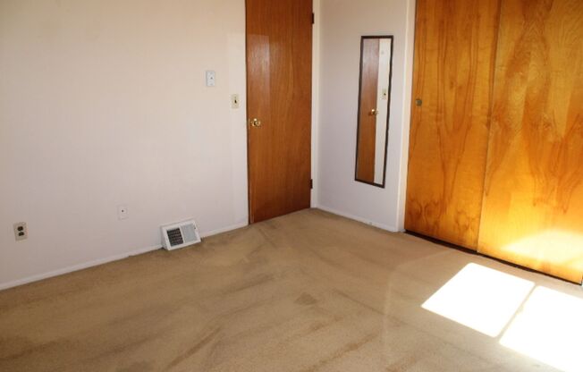 3 beds, 1 bath, $1,495