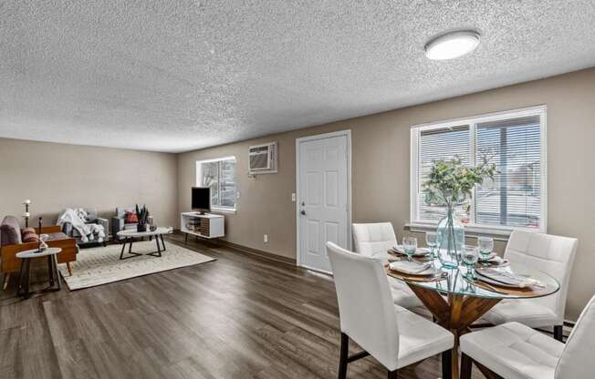 Welcome to Paxton Apartments in Kennewick, WA