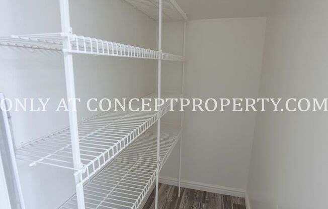 3 beds, 2 baths, 1,550 sqft, $1,750, Unit 4050