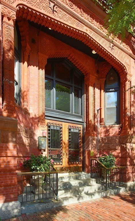 Studio, 1 bath, 350 sqft, $3,000, Unit 1L