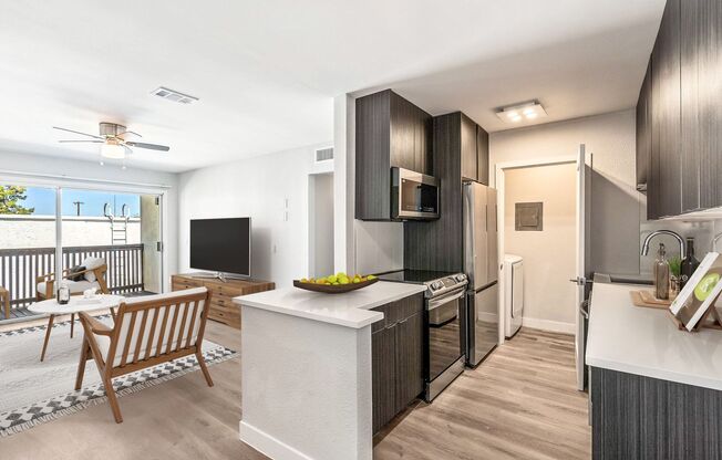 2 beds, 2 baths, 940 sqft, $1,800, Unit 259