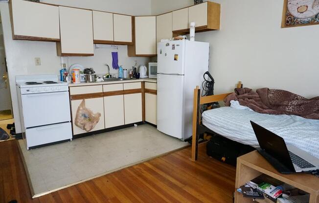 1124 Commonwealth Ave