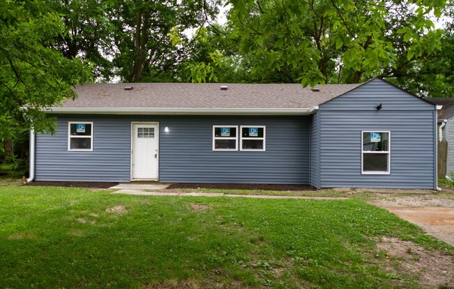 Completely remodeled 3 bed 1 bath home ready for a new tenant. Apply today and get approved for a showing.