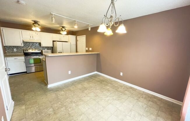 3 beds, 2 baths, $1,550