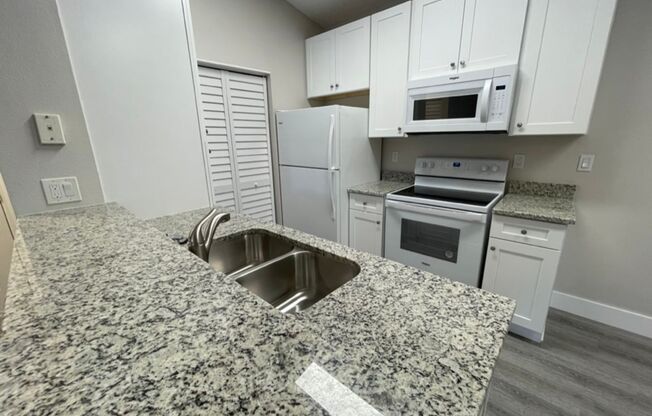 ANNUAL RENTAL - OASIS- 1 BED/1BATH