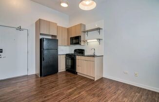 5051 North Kenmore Ave.
