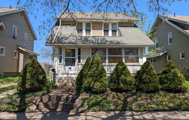 Large, spacious home for rent!