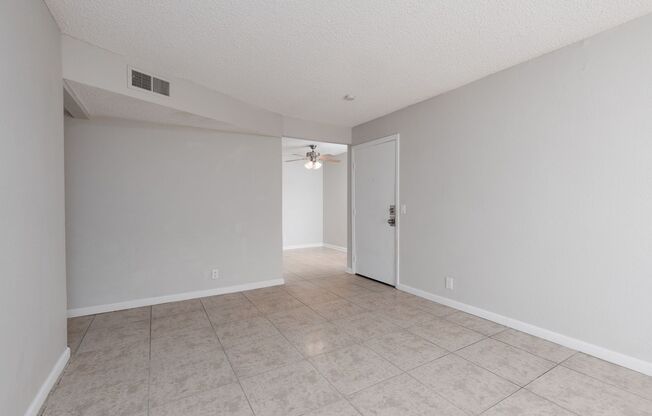Recently renovated 3 br unit on 2nd floor of gated Desert Shores community