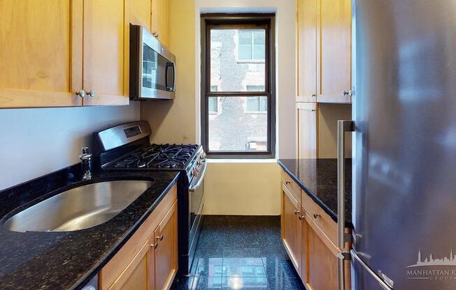1 bed, 1 bath, $5,650, Unit 3C