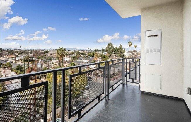 1 bed, 1 bath, 452 sqft, $1,810, Unit 201