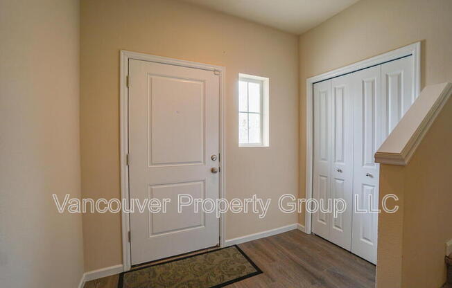2273 S RED TAIL LOOP