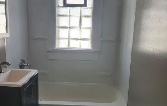 3273 N 17th