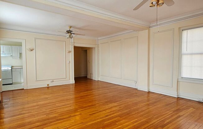 2 beds, 1 bath, 1,050 sqft, $1,850, Unit 806