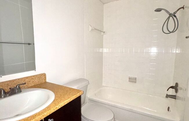 3 beds, 2 baths, 1,205 sqft, $2,075, Unit 150