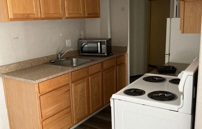 1 bed, 1 bath, 625 sqft, $1,250, Unit 102