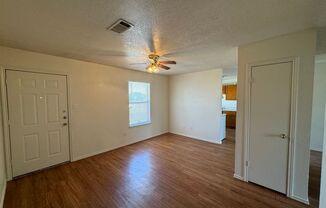 2 beds, 1 bath, 790 sqft, $675, Unit # C