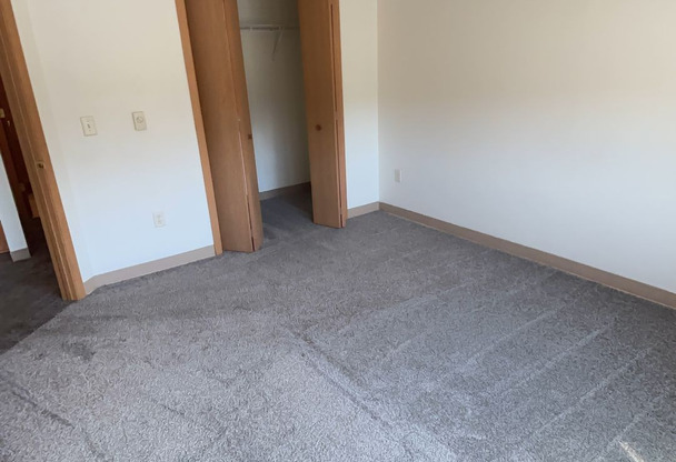 3 beds, 2 baths, 1,200 sqft, $1,425, Unit TE218X-247