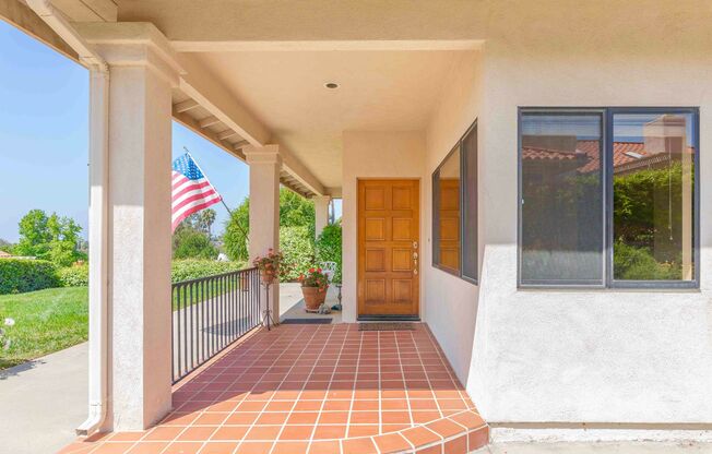 Lovely Single Story Home in the Desirable & Sought-after Gated 55+ East Ridge Community of Fallbrook, CA!