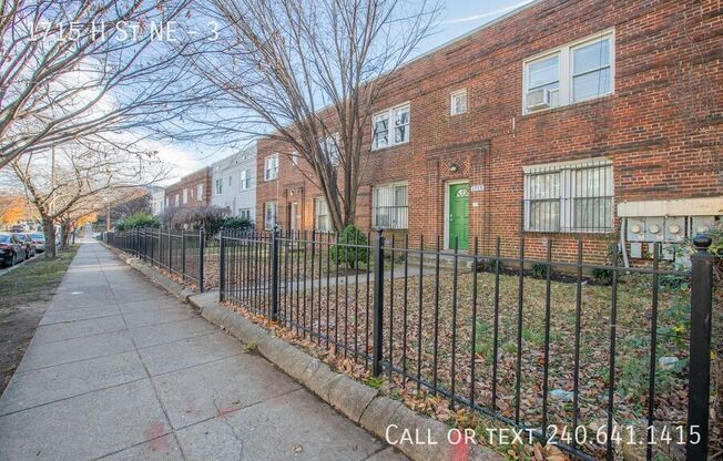 1715 H St NE