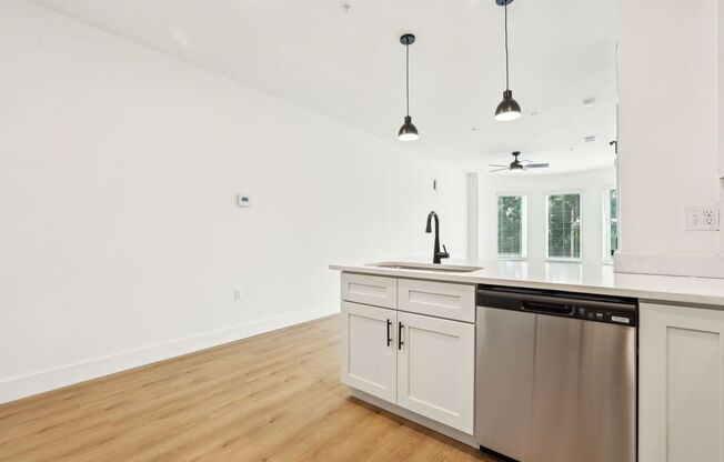 1 bed, 1 bath, 679 sqft, $1,595, Unit 301