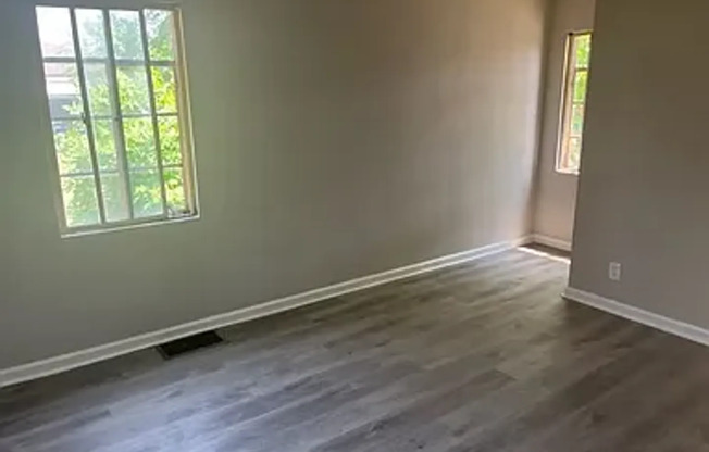 Quaint one bedroom in bustling Warren