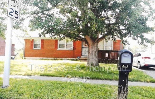 562 RADCLIFFE RD