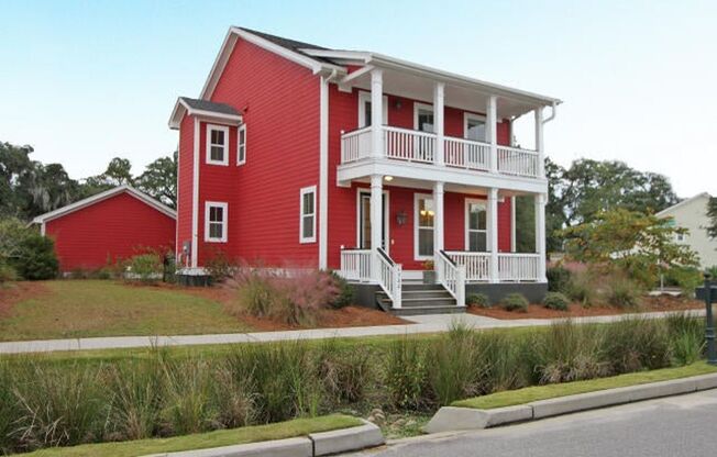 3 Bedroom 2.5 Bath House in Oak Terrace Preserve - Park Circle - N. Charleston