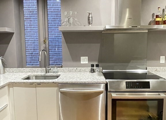 70 Clarendon St Unit 3