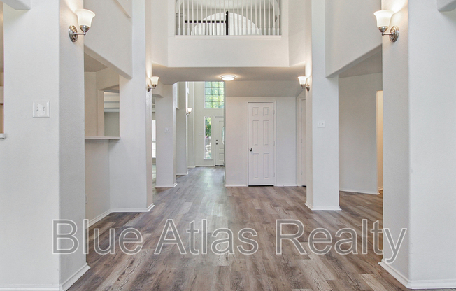 5717 PARKWOOD TRL