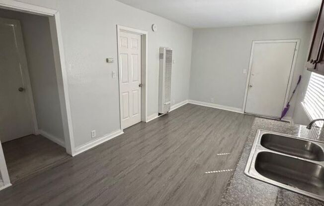 1 bed, 1 bath, $1,795, Unit 2