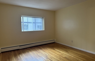 1 bed, 1 bath, 618 sqft, $2,200, Unit 24