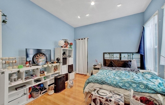 261 Beacon St.