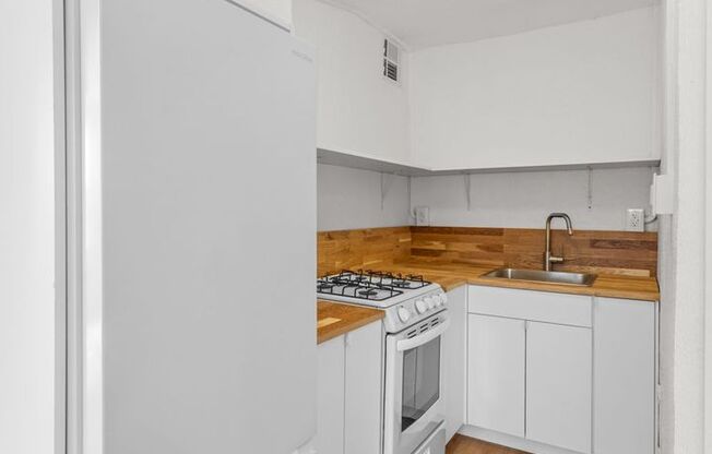 1 bed, 1 bath, 500 sqft, $925, Unit 506