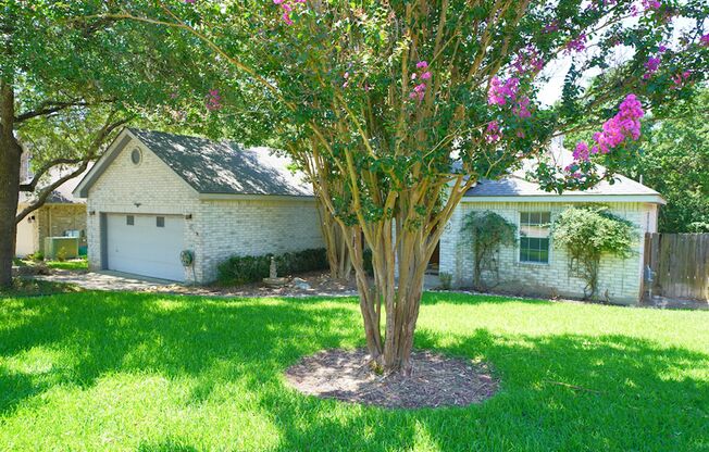 Beautifully Updated Home in Olympia Hills Subdivision. Realtor Commission $500