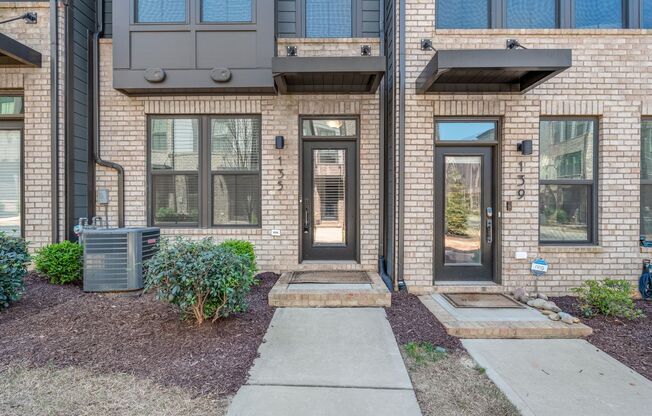 3 Bedroom Townhome minutes from South End!