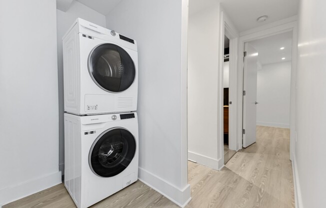 2 beds, 1.5 baths, $6,000, Unit DUPLEX A