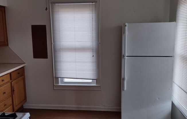 3 beds, 1 bath, $1,350