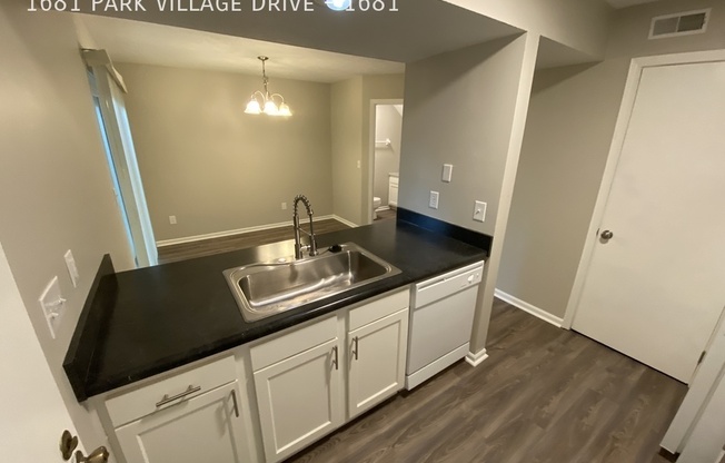 1681 PARK VLG DR