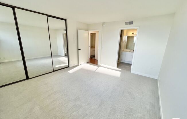 1 bed, 1.5 baths, 715 sqft, $3,000, Unit 808