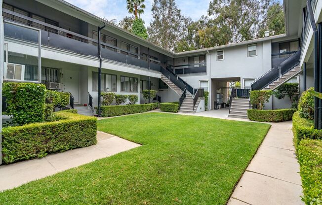 652 Veteran Ave