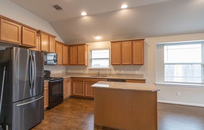 310 Hyltin St Hutto, TX 78634