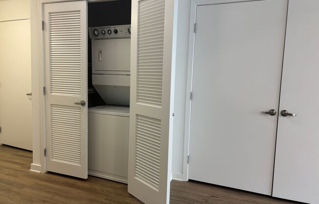 Studio, 1 bath, 611 sqft, $2,045, Unit 441