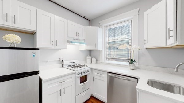 35 Queensberry St