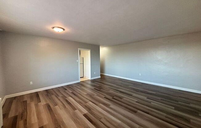 2 beds, 1 bath, 800 sqft, $1,799, Unit 6230 Fifth Ave. #325E