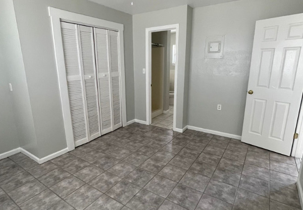 1100 1190 NEPTUNE DR